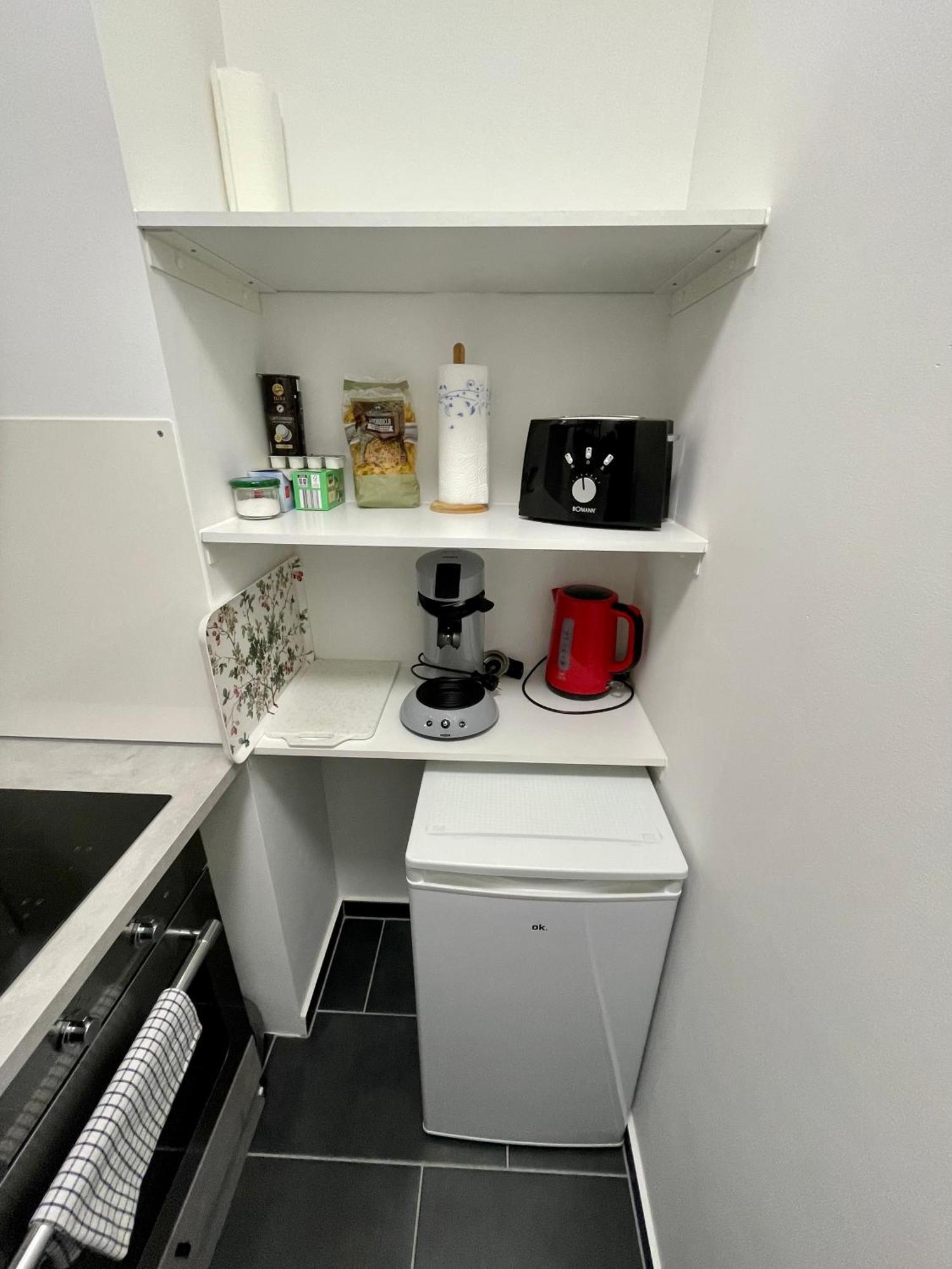 Naehe Hauptbahnhof & Ece-Center, Smart Tv Apartment คาร์ลสรูเฮอ ภายนอก รูปภาพ
